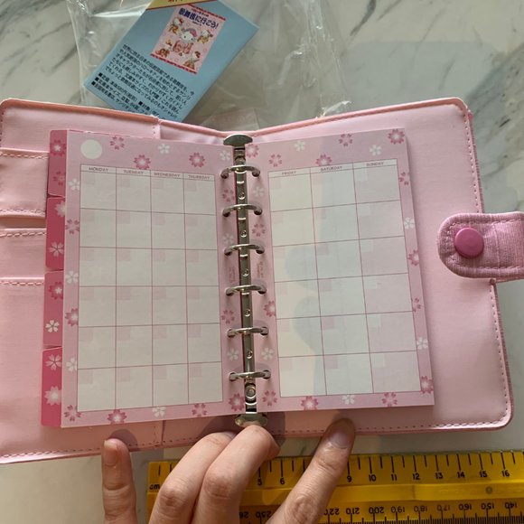 VINTAGE 1997 HELLO KITTY 6-RING NOTEBOOK DIARY JOURNAL BRAND NEW - Picture 7 of 12